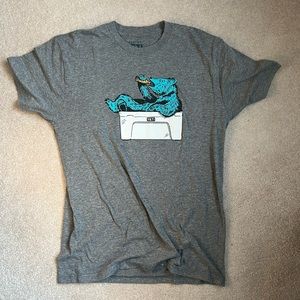Yeti t shirt size medium
